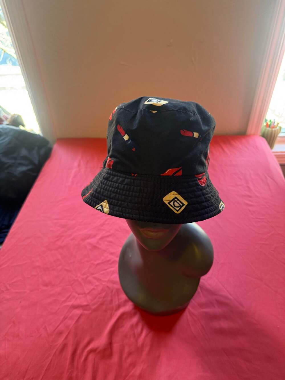 Black Lipstick Lips Print Bucket Hat Streetwear Graphic Festival Cap
